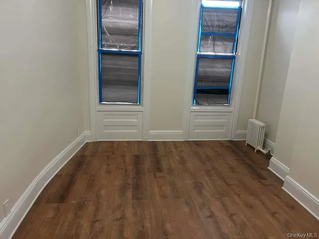 $3,300 | 88-23 85th Street, Unit 1L | Woodhaven