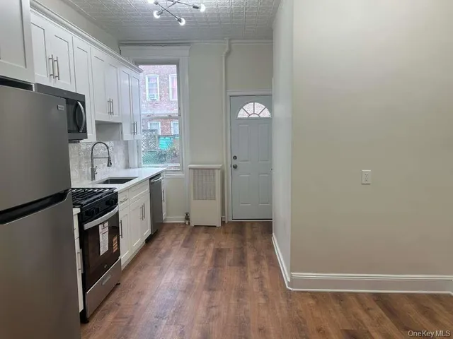 $3,300 | 88-23 85th Street, Unit 1L | Woodhaven
