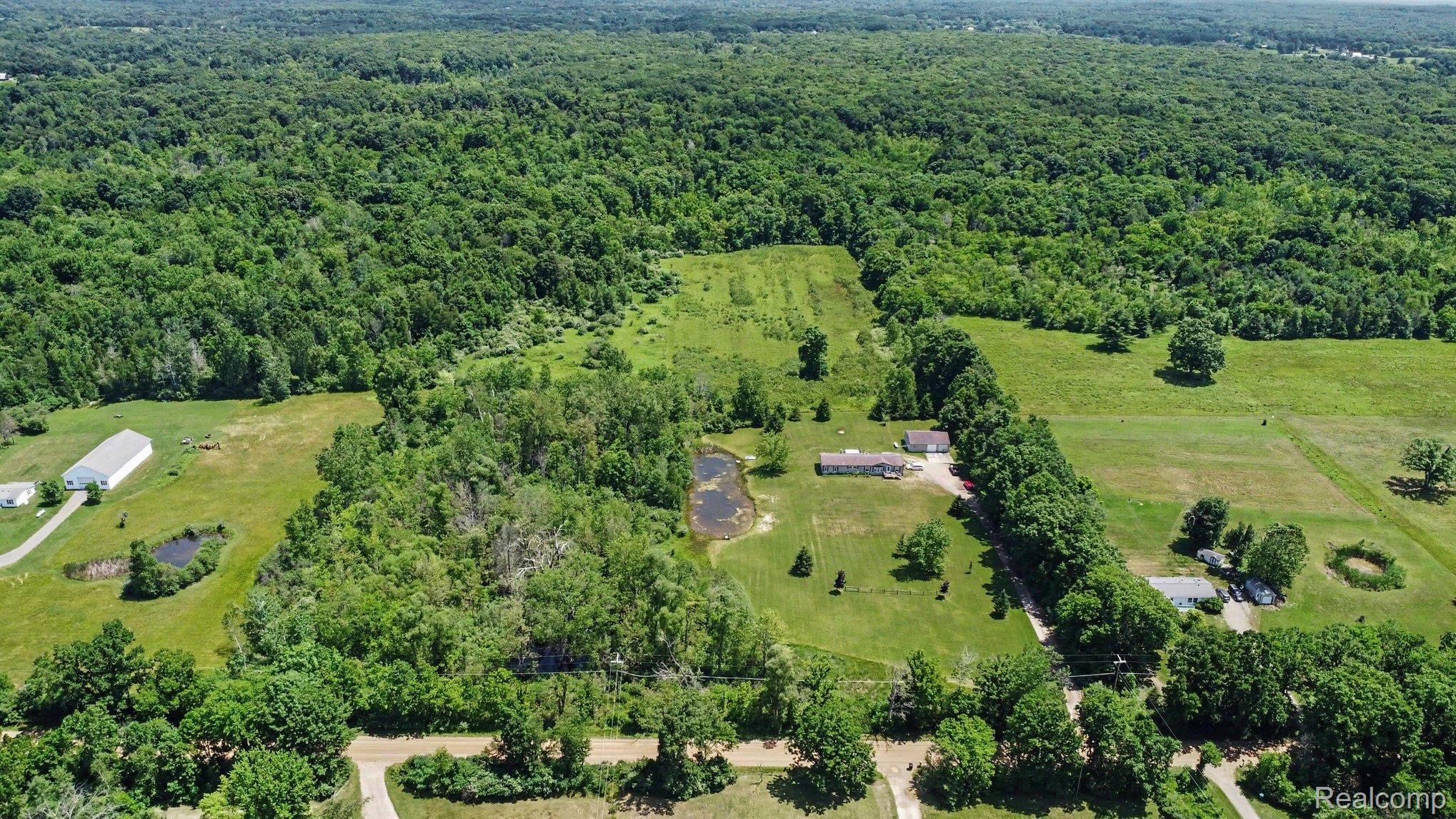 4242 Skelton Road Columbiaville, MI 48421 - Photo 17 of 21 034_file_2456.jpg