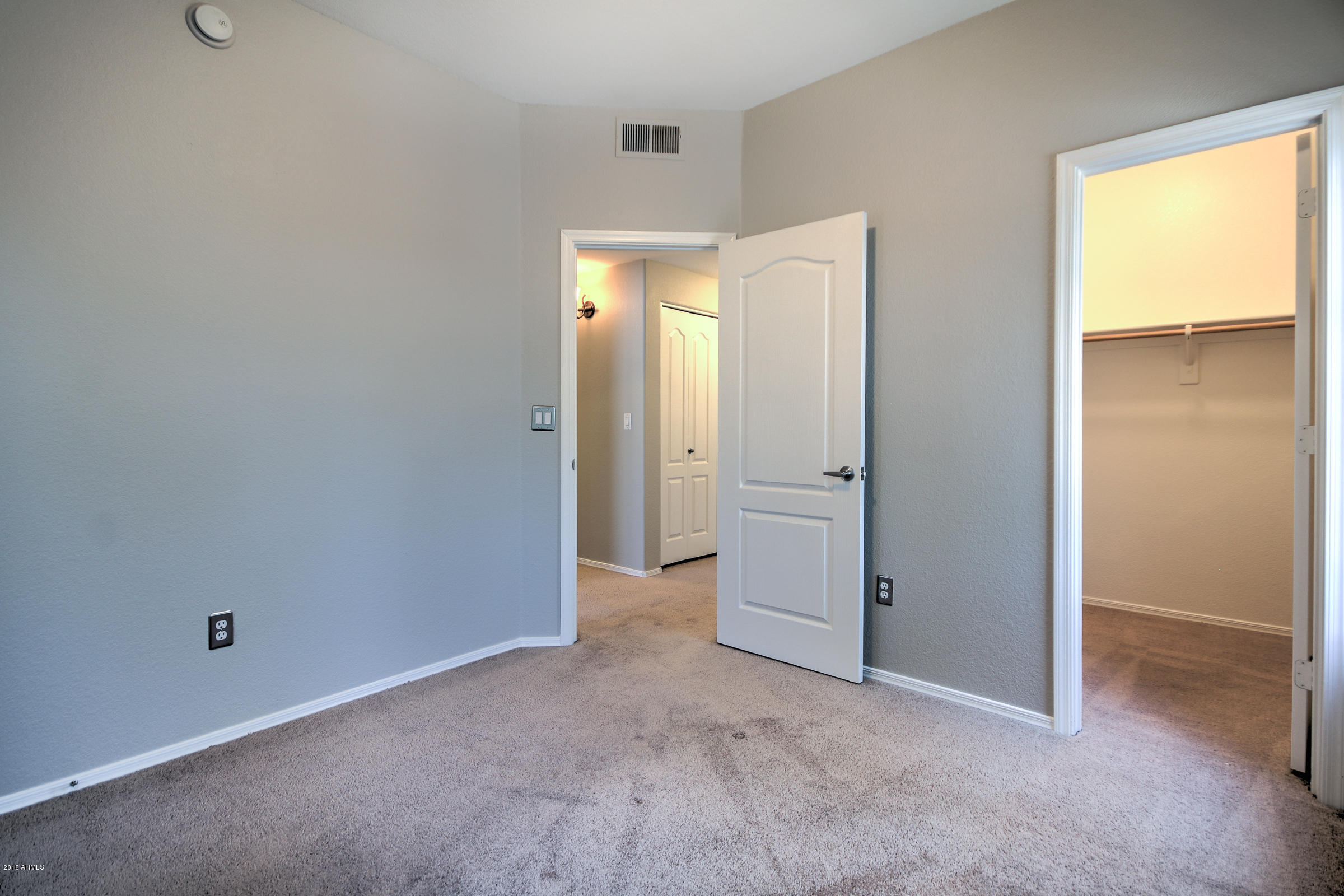 3150 East Beardsley Road, Unit 1006 Phoenix, AZ 85050 - Photo 16 of 31 3150 E Beardsley Rd #1006-20