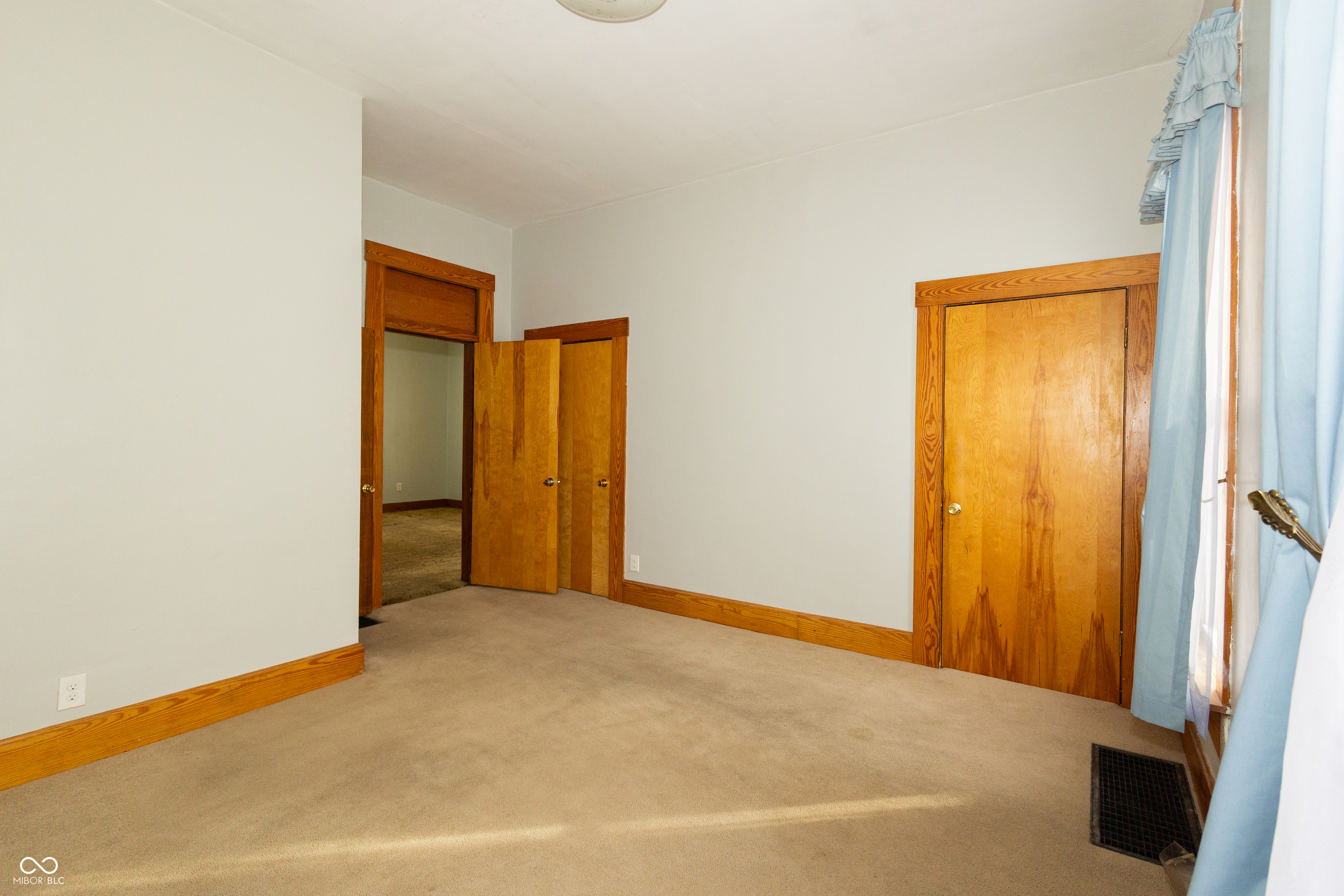636 South Obrien Street Seymour, IN 47274 - Photo 12 of 36