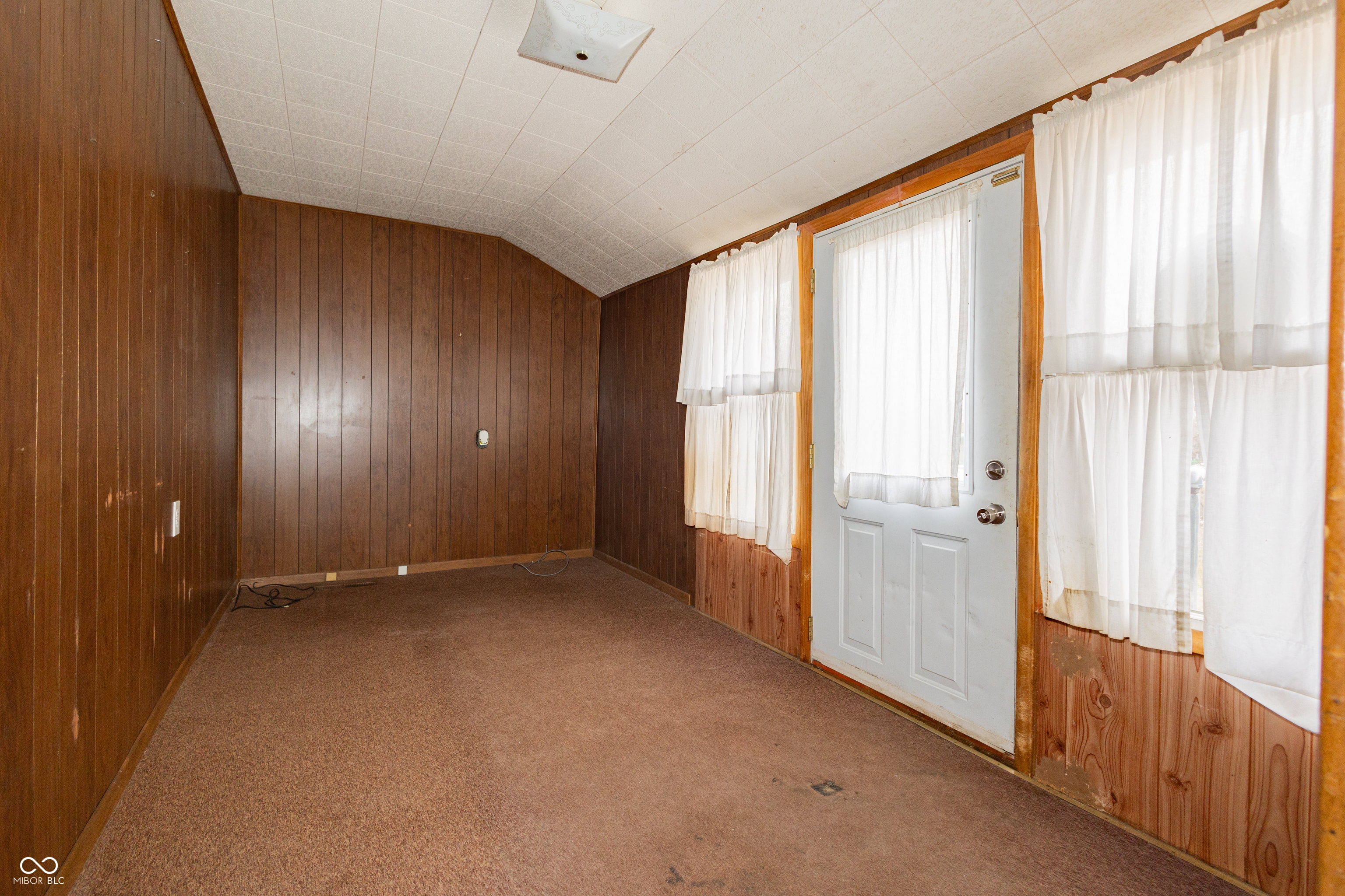 636 South Obrien Street Seymour, IN 47274 - Photo 16 of 36