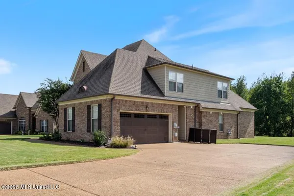 $439,900 | 2175 Redbud Cove, Southaven, MS 38672