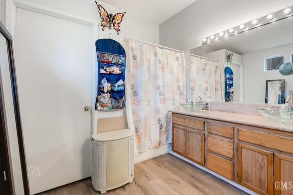$415,000 | Undisclosed Address, Bakersfield, CA 93313