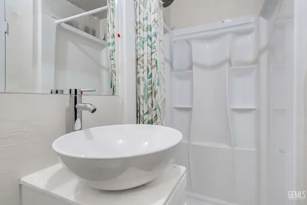 $415,000 | Undisclosed Address, Bakersfield, CA 93313