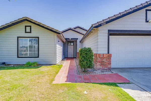 $415,000 | Undisclosed Address, Bakersfield, CA 93313