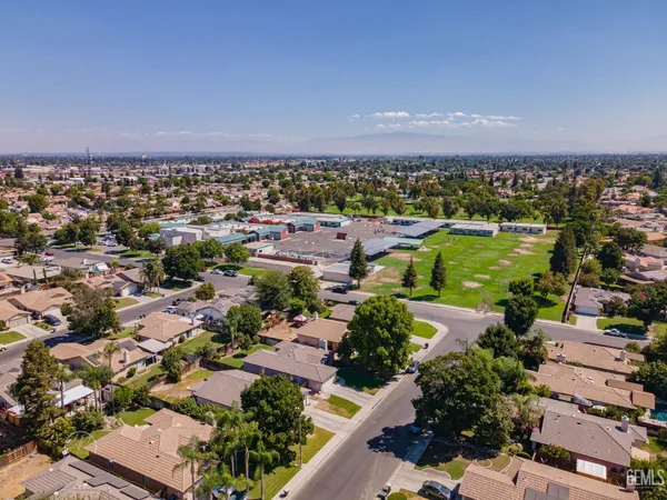 $415,000 | Undisclosed Address, Bakersfield, CA 93313