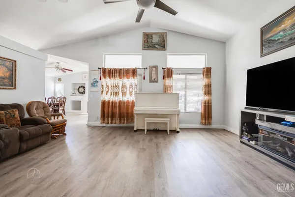 $415,000 | Undisclosed Address, Bakersfield, CA 93313