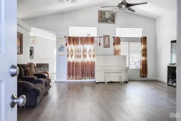 $415,000 | Undisclosed Address, Bakersfield, CA 93313