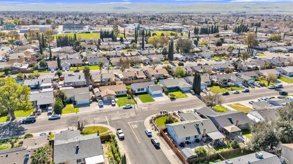 $569,000 | 1800 Duncan Drive, Tracy, CA 95376