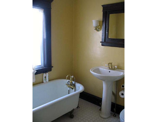 46 River Road Northampton, MA 01053 - Photo 12 of 12 a bathroom with a sink and a bathtub