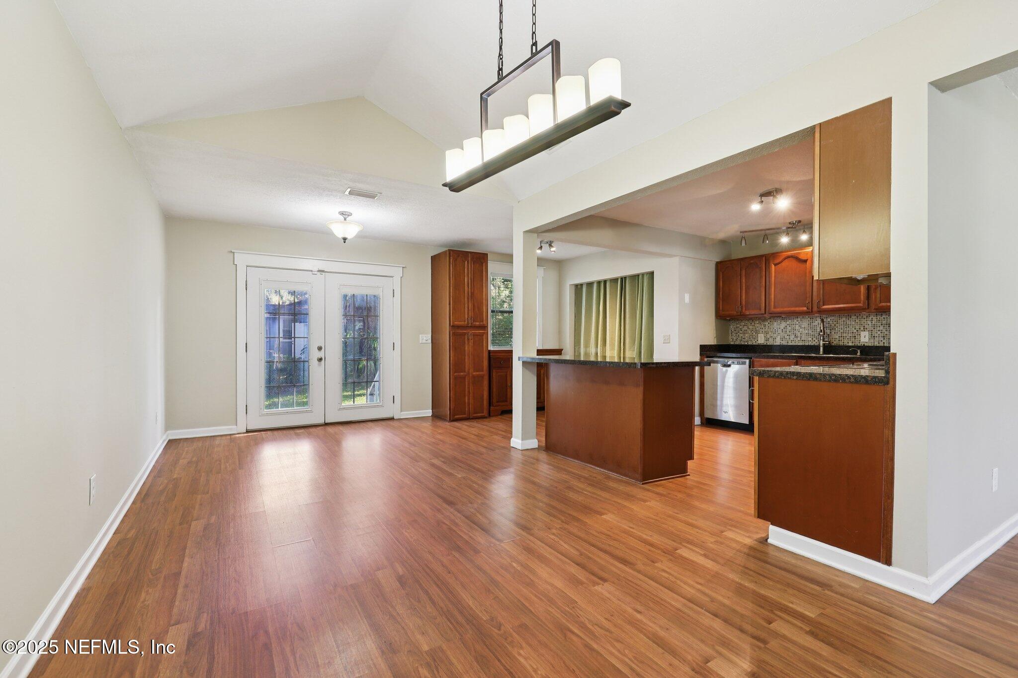 2707 Merwyn Road Jacksonville, FL 32207 - Photo 12 of 33 12-web-or-mls-Merwyn Rd-S1511-012