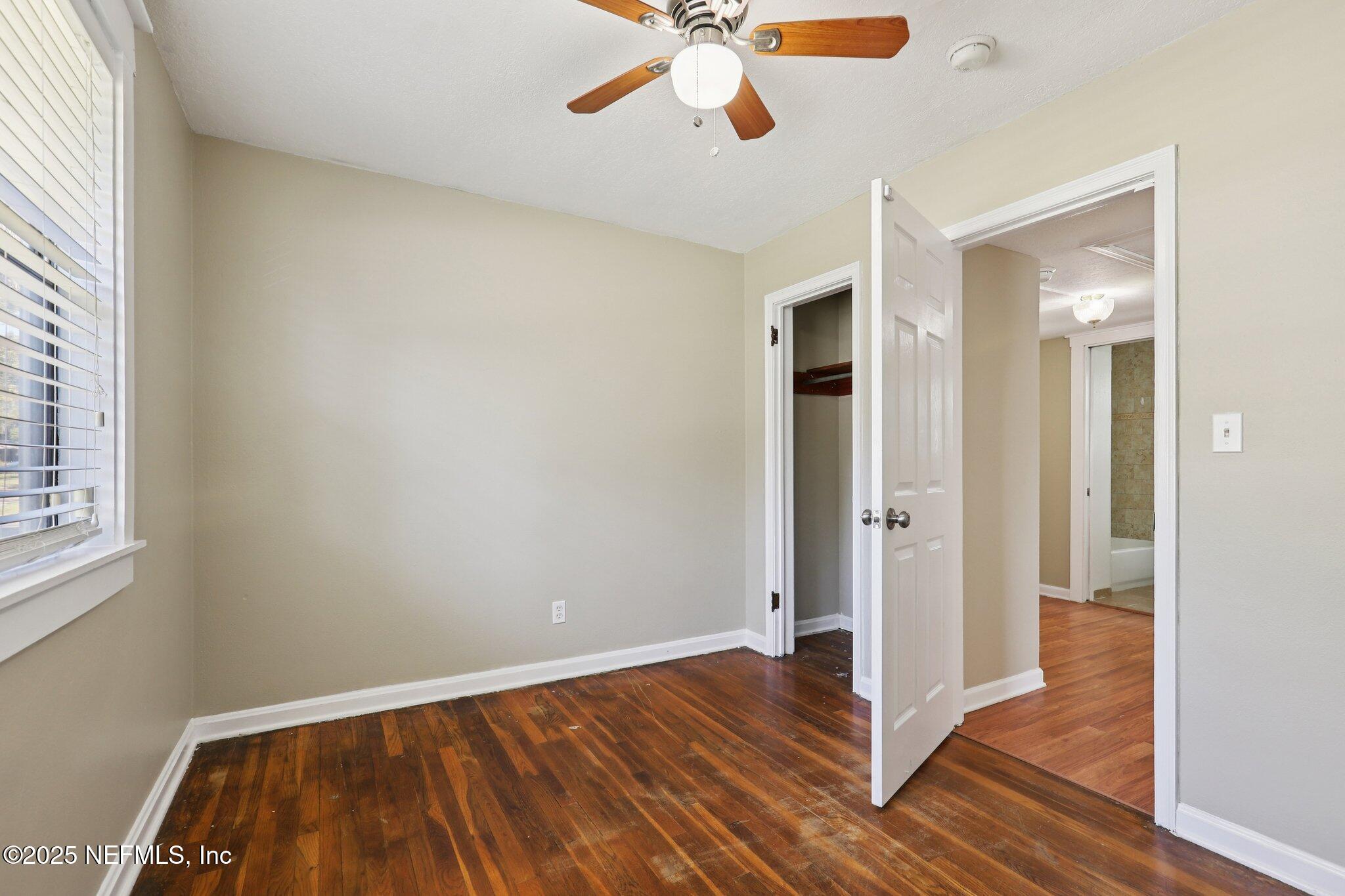2707 Merwyn Road Jacksonville, FL 32207 - Photo 21 of 33 23-web-or-mls-Merwyn Rd-S1511-023