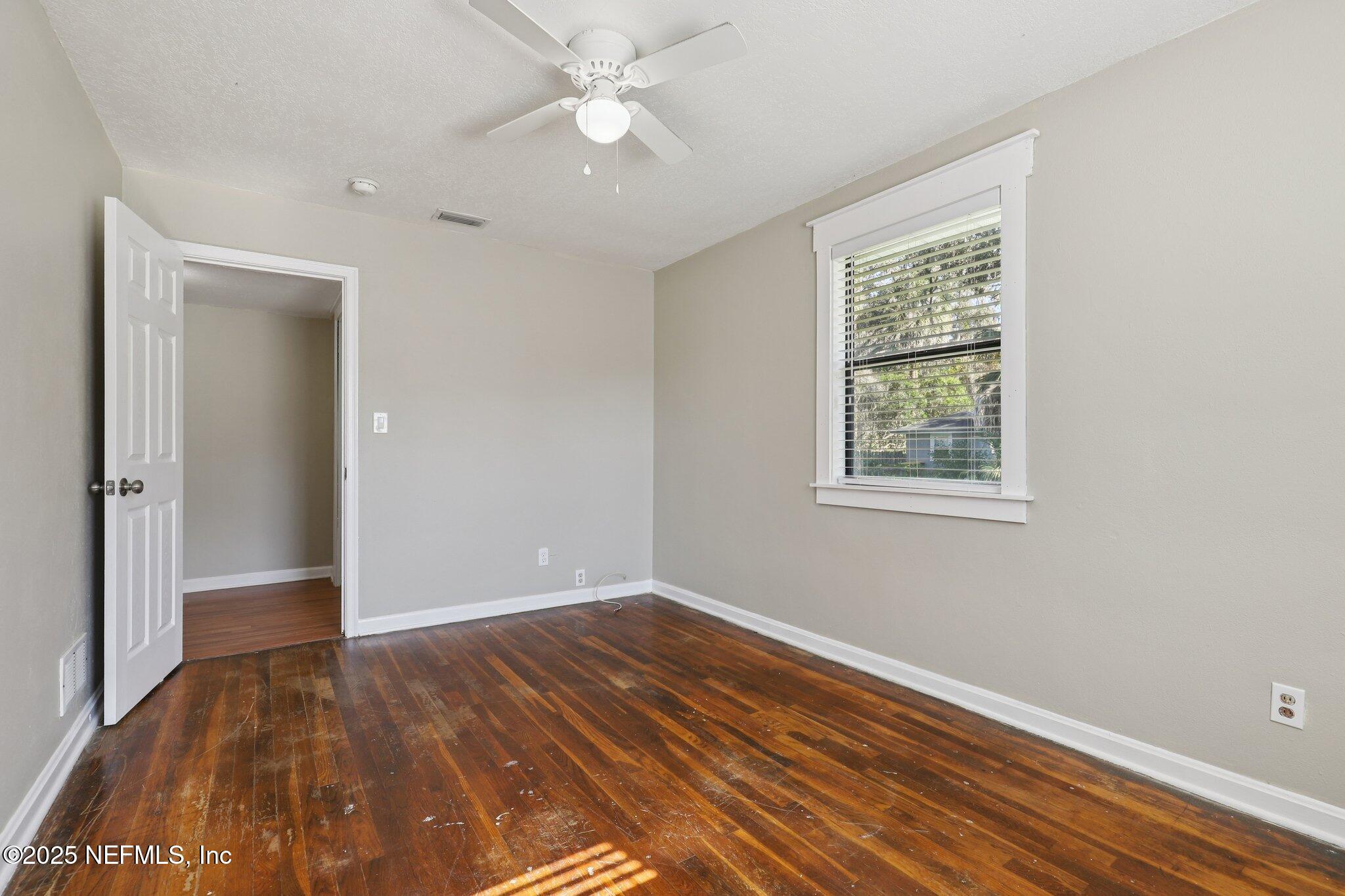 2707 Merwyn Road Jacksonville, FL 32207 - Photo 23 of 33 25-web-or-mls-Merwyn Rd-S1511-025