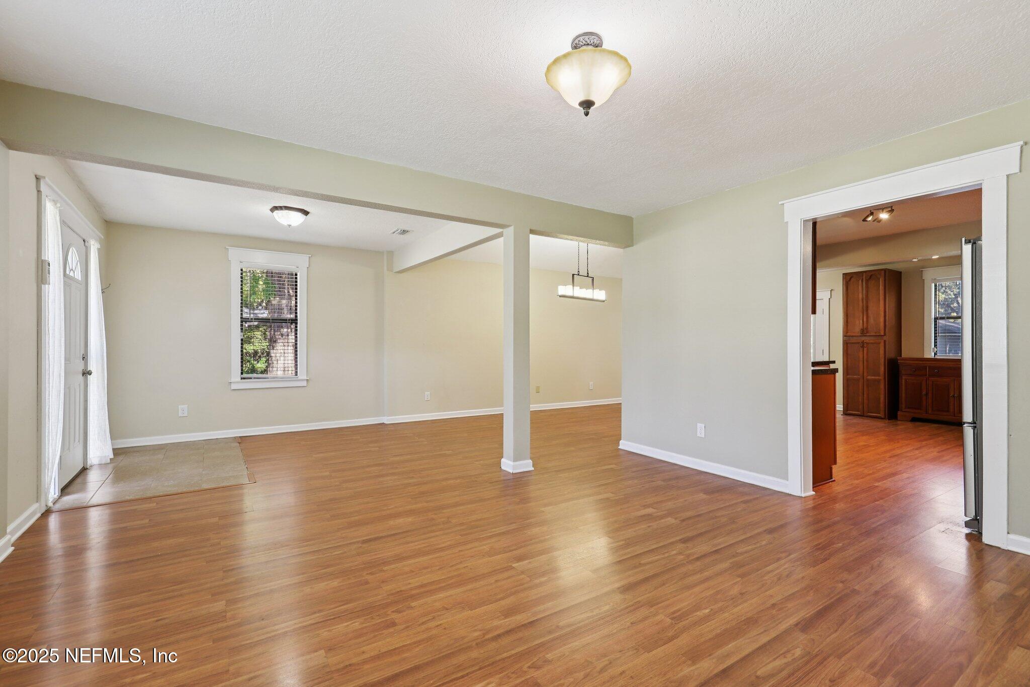 2707 Merwyn Road Jacksonville, FL 32207 - Photo 10 of 33 10-web-or-mls-Merwyn Rd-S1511-010