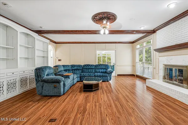 $599,000 | 1590 Epping Forest Drive, Southaven, MS 38671