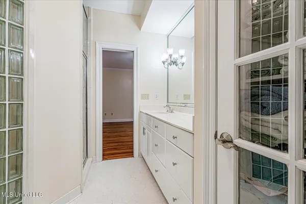 $599,000 | 1590 Epping Forest Drive, Southaven, MS 38671