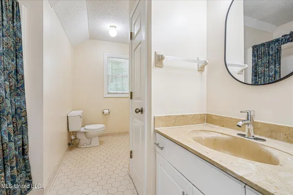 $599,000 | 1590 Epping Forest Drive, Southaven, MS 38671