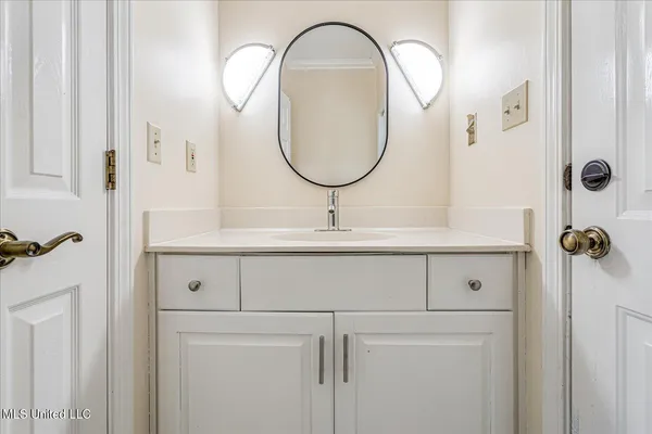 $599,000 | 1590 Epping Forest Drive, Southaven, MS 38671