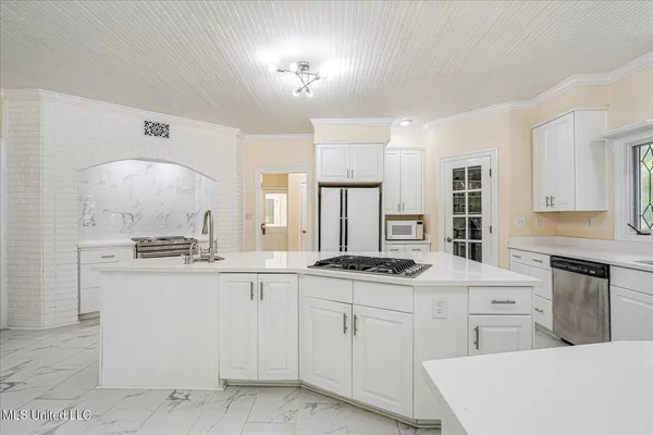 $599,000 | 1590 Epping Forest Drive, Southaven, MS 38671