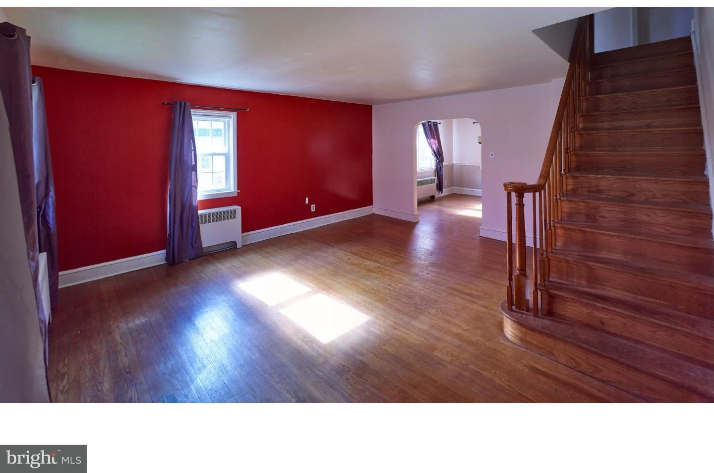 1420 Lawndale Road Havertown, PA 19083 - Photo 2 of 4 Living Room