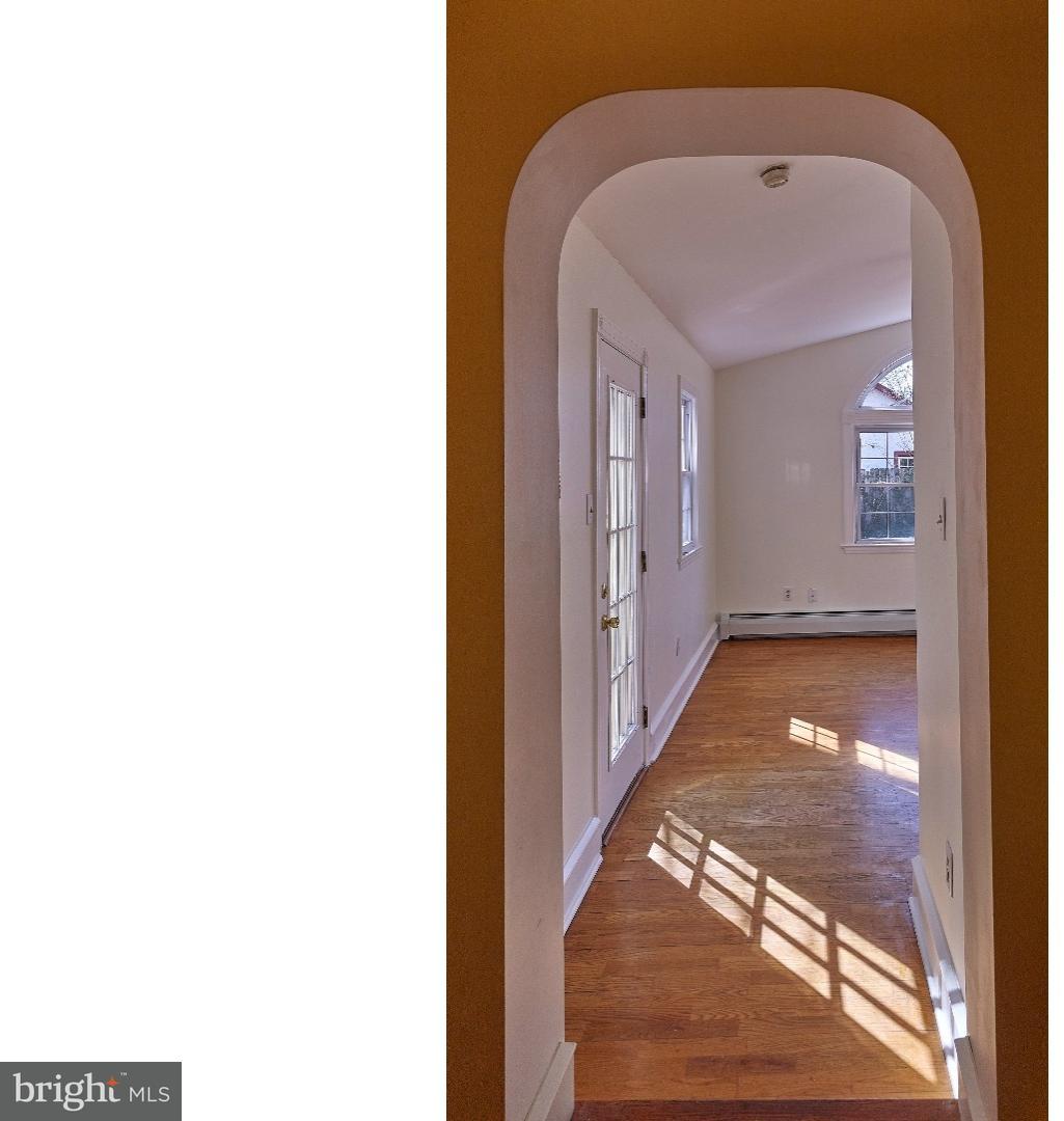 1420 Lawndale Road Havertown, PA 19083 - Photo 4 of 4 Hallway