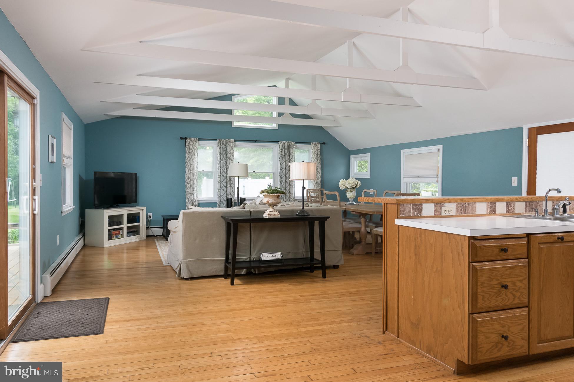 413 South Main Street Pennington, NJ 08534 - Photo 5 of 22