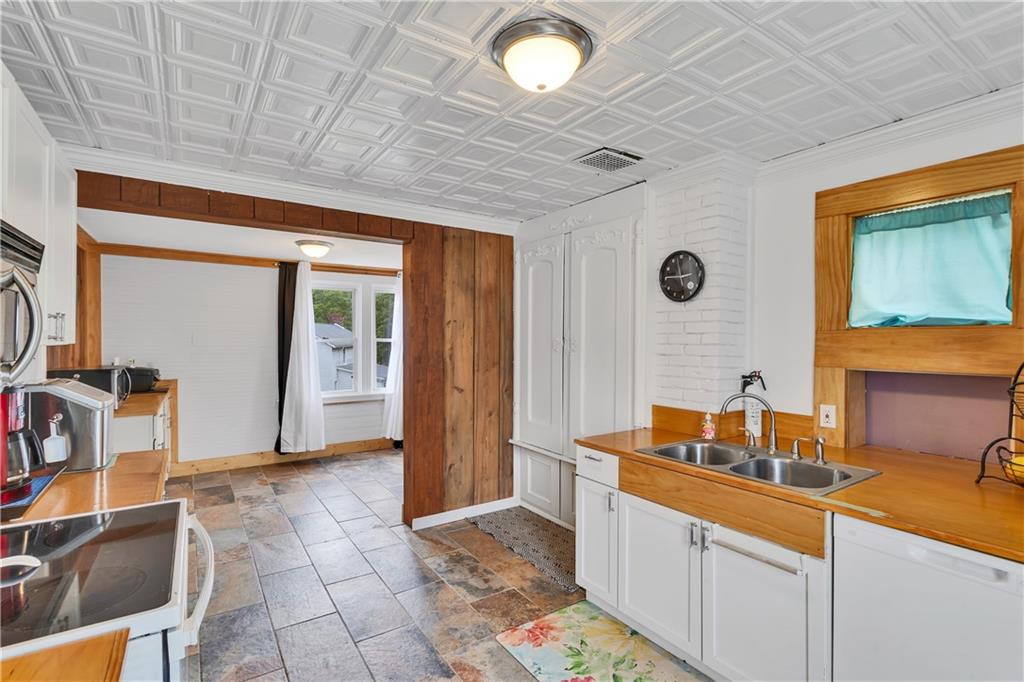 31 Penn Street Manor, PA 15665 - Photo 18 of 26
