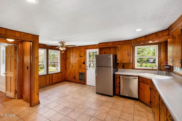 $1,600 | 596 Leesburg Road, Jonesborough, TN 37659