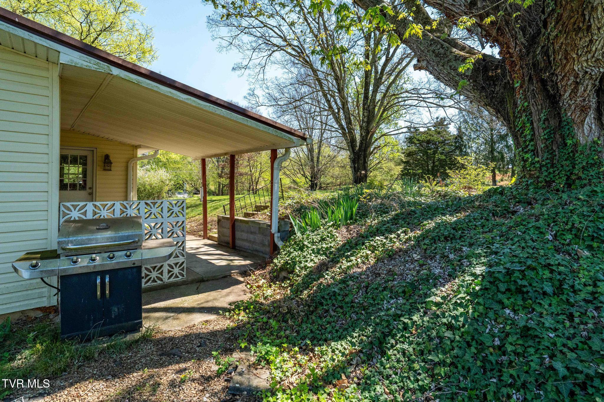 596 Leesburg Road Jonesborough, TN 37659 - Photo 41 of 48 596 Leesburg Road (20 of 56)