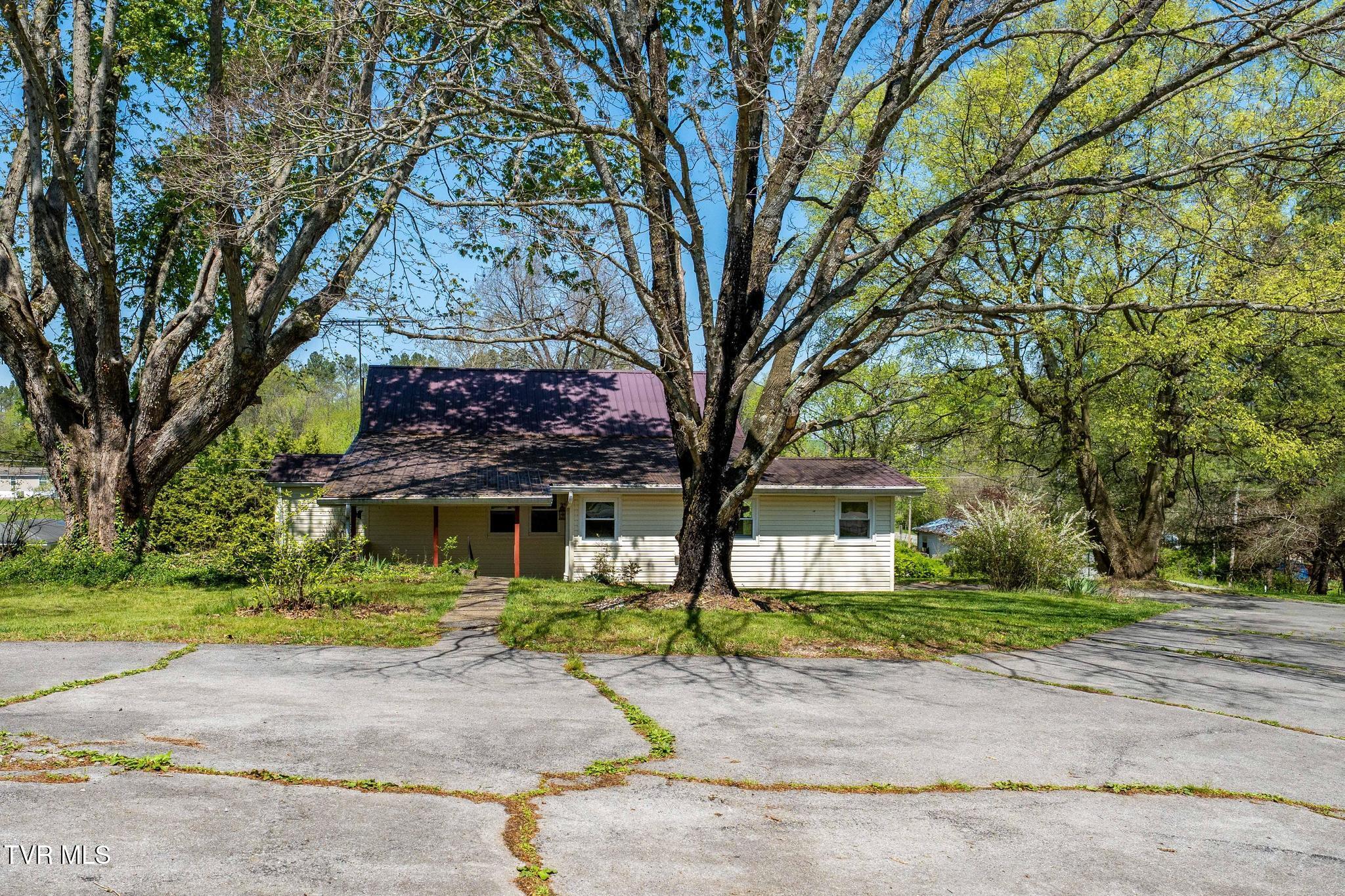 596 Leesburg Road Jonesborough, TN 37659 - Photo 45 of 48 596 Leesburg Road (30 of 56)