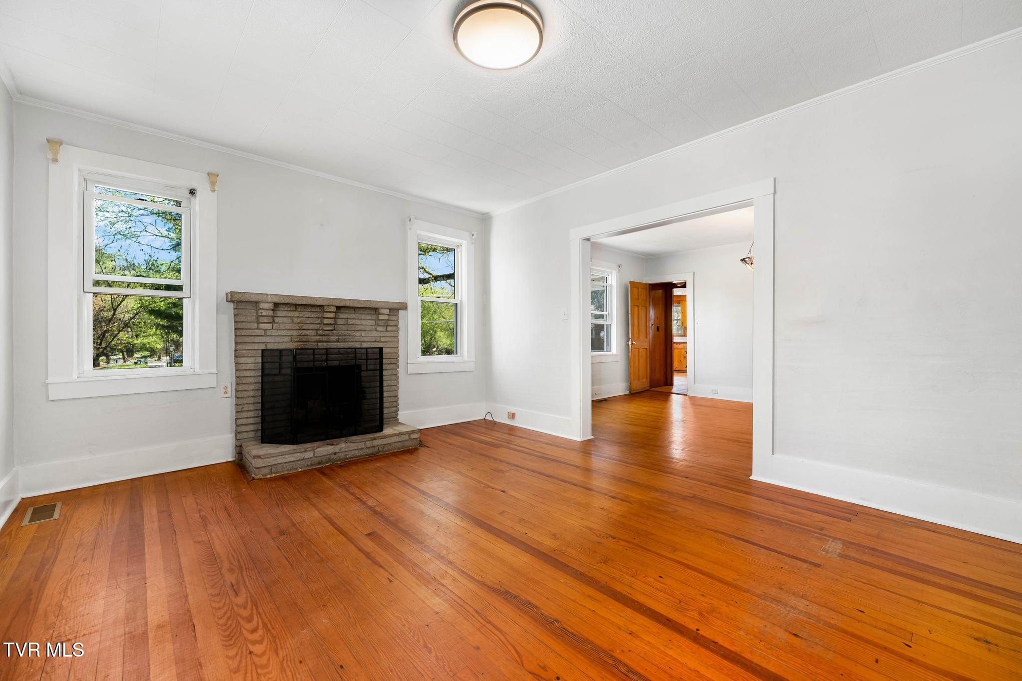 596 Leesburg Road Jonesborough, TN 37659 - Photo 5 of 48 596 Leesburg Road (35 of 56)