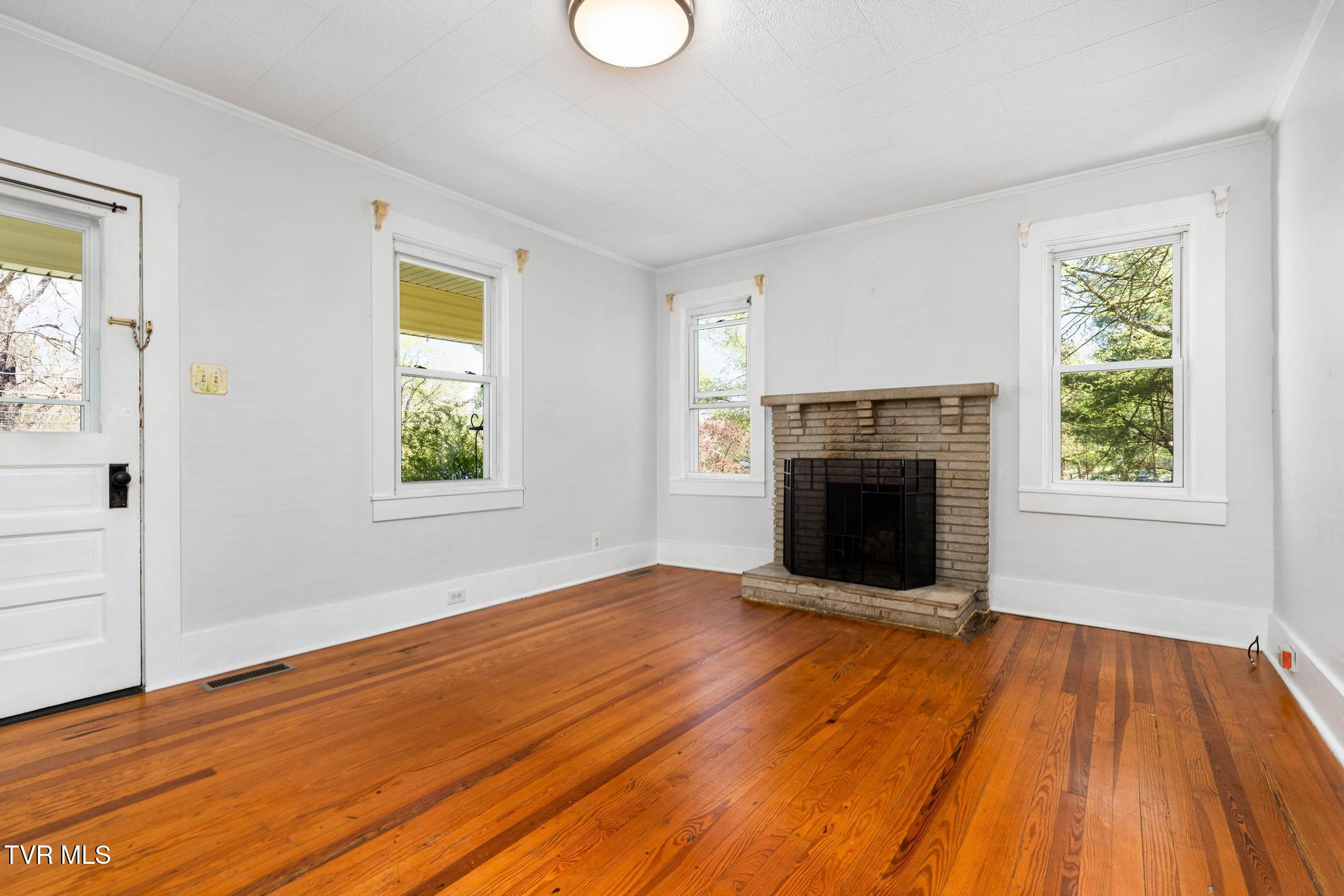 596 Leesburg Road Jonesborough, TN 37659 - Photo 6 of 48 596 Leesburg Road (36 of 56)