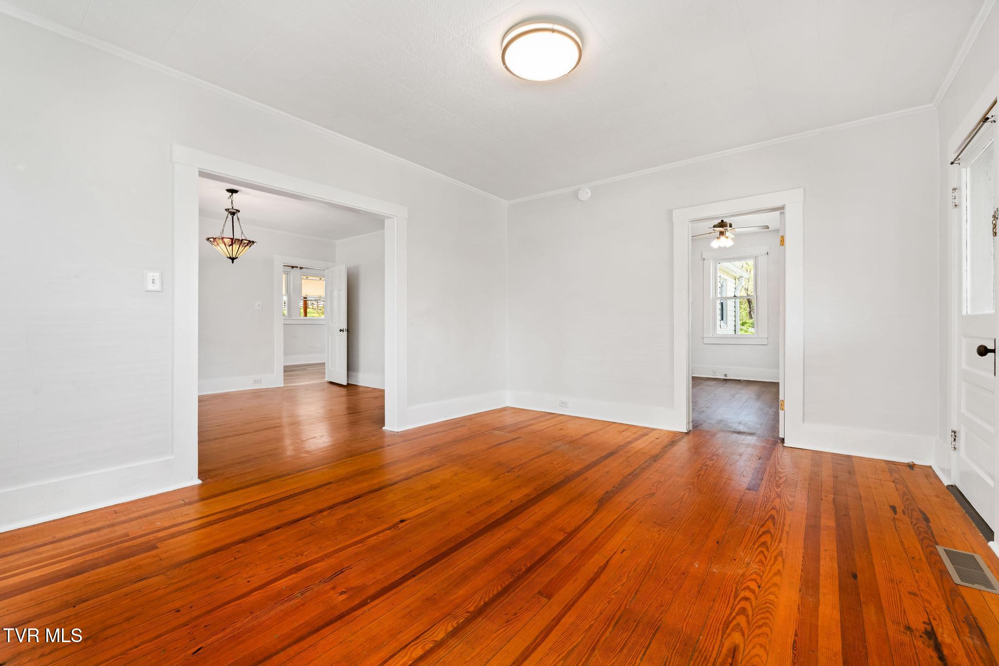 596 Leesburg Road Jonesborough, TN 37659 - Photo 7 of 48 596 Leesburg Road (37 of 56)