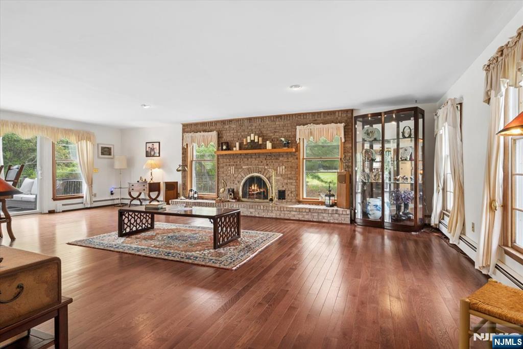 5 Glen Ridge Drive Long Valley, NJ 07853 - Photo 5 of 40