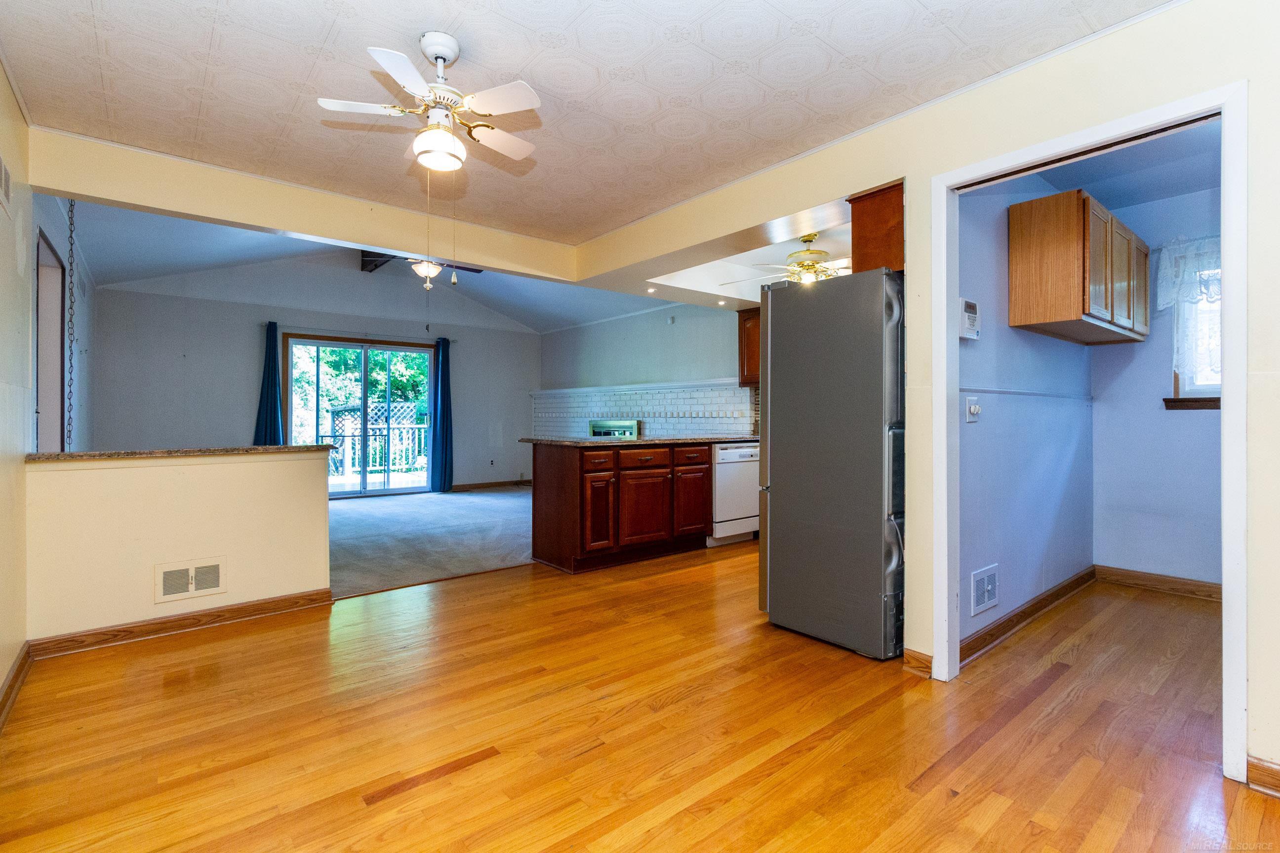 3685 Brandi Drive Sterling Heights, MI 48310 - Photo 20 of 44 50147805-601A9A12-FE94-449F-ABDB-EA7E5C364922.JPG