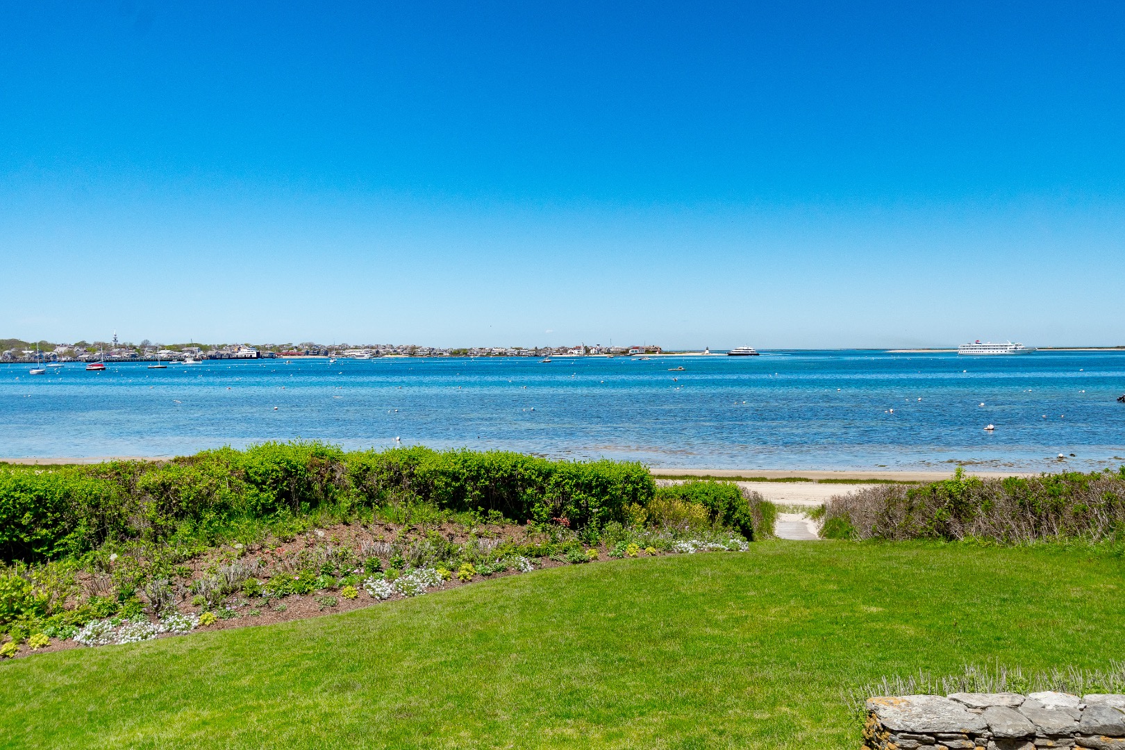74 Monomoy Road Nantucket, MA 02554 - Photo 5 of 32 Gallery Image 5