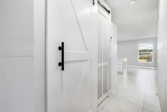 $480,000 | 2404 Silver Lake Road, LaBelle, FL 33935