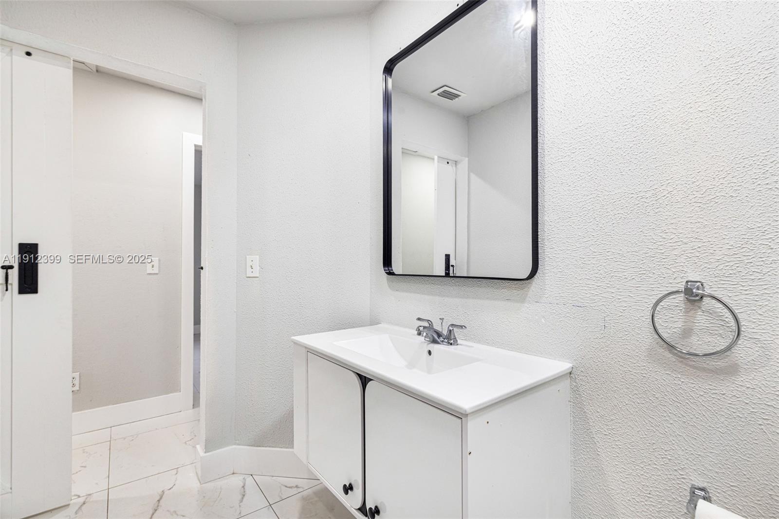 2404 Silver Lake Road LaBelle, FL 33935 - Photo 69 of 89 Gallery Image 69