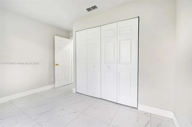 $480,000 | 2404 Silver Lake Road, LaBelle, FL 33935