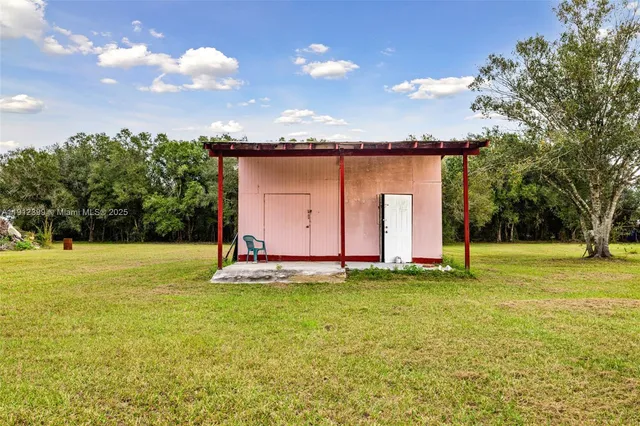 $480,000 | 2404 Silver Lake Road, LaBelle, FL 33935