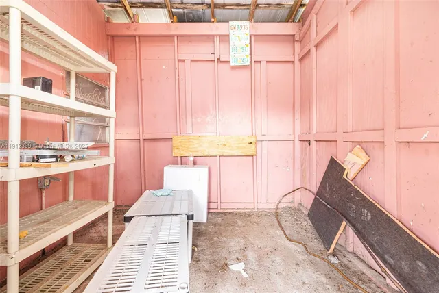 $480,000 | 2404 Silver Lake Road, LaBelle, FL 33935