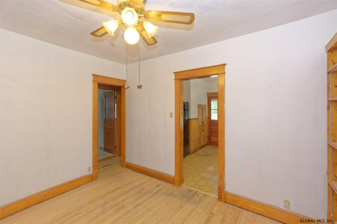 8 Mohawk Avenue Rensselaer, NY 12144 - Photo 11 of 41 Photo 11