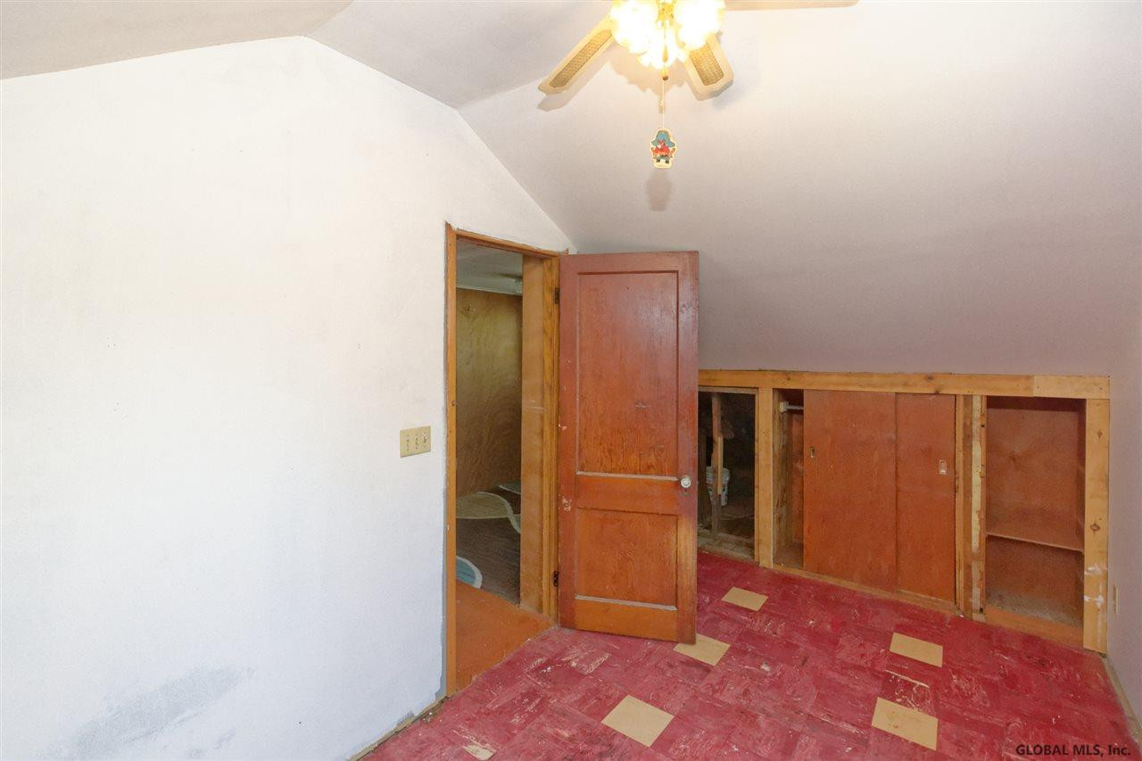 8 Mohawk Avenue Rensselaer, NY 12144 - Photo 24 of 41 Photo 24
