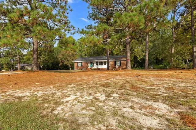 a front view of house with yard