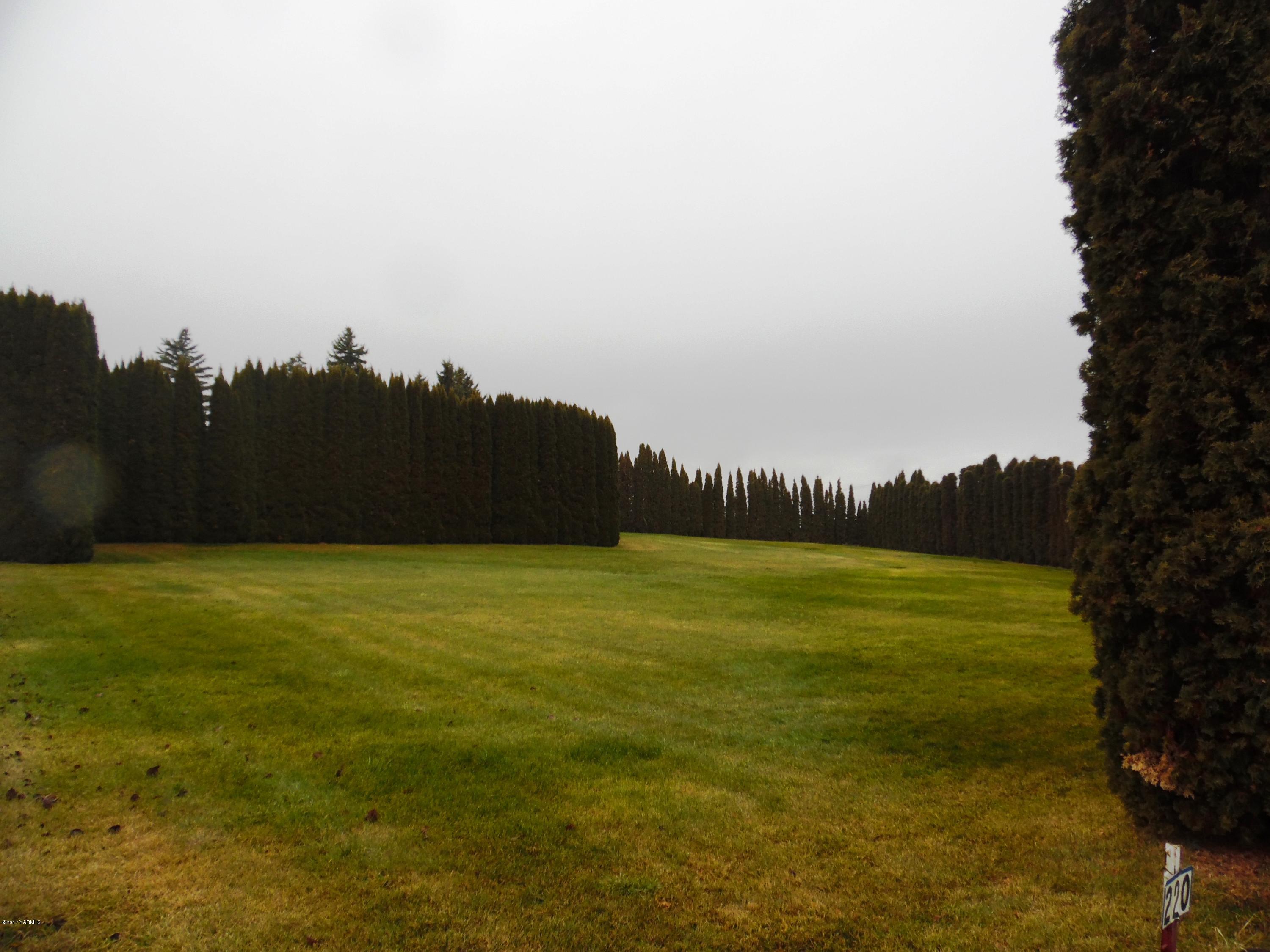 220 Rosenkranz Road Tieton, WA 98947 - Photo 41 of 48 a view of an ocean and beach