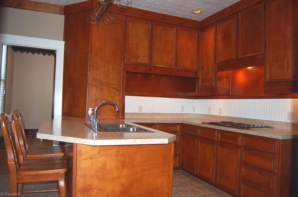 1205 Johnson Street High Point, NC 27262 - Photo 10 of 30 Gallery Image 10