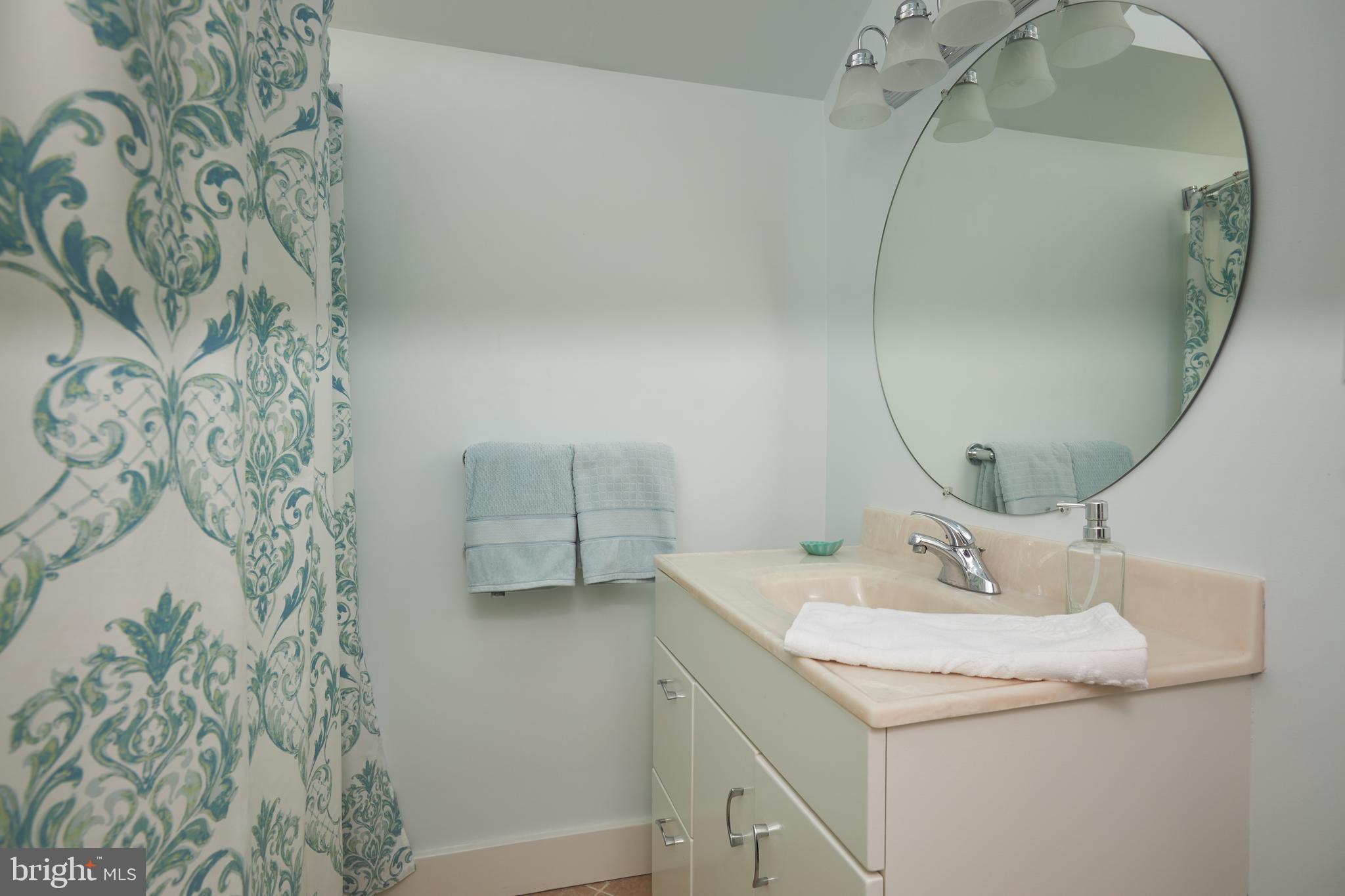 238 Riverside Road Edgewater, MD 21037 - Photo 79 of 145 4th Bathroom