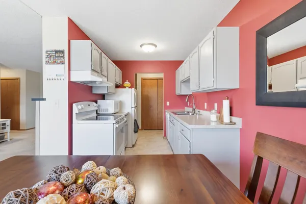 $124,900 | 2401 16th Avenue South, Unit 13, Fargo, ND 58103