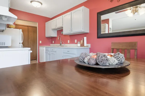 $124,900 | 2401 16th Avenue South, Unit 13, Fargo, ND 58103